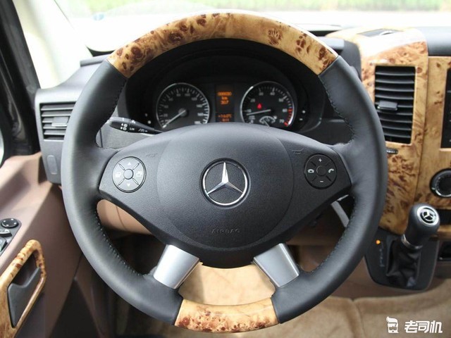 豪华商务车到底有多豪华,小哥带你看卡升c10