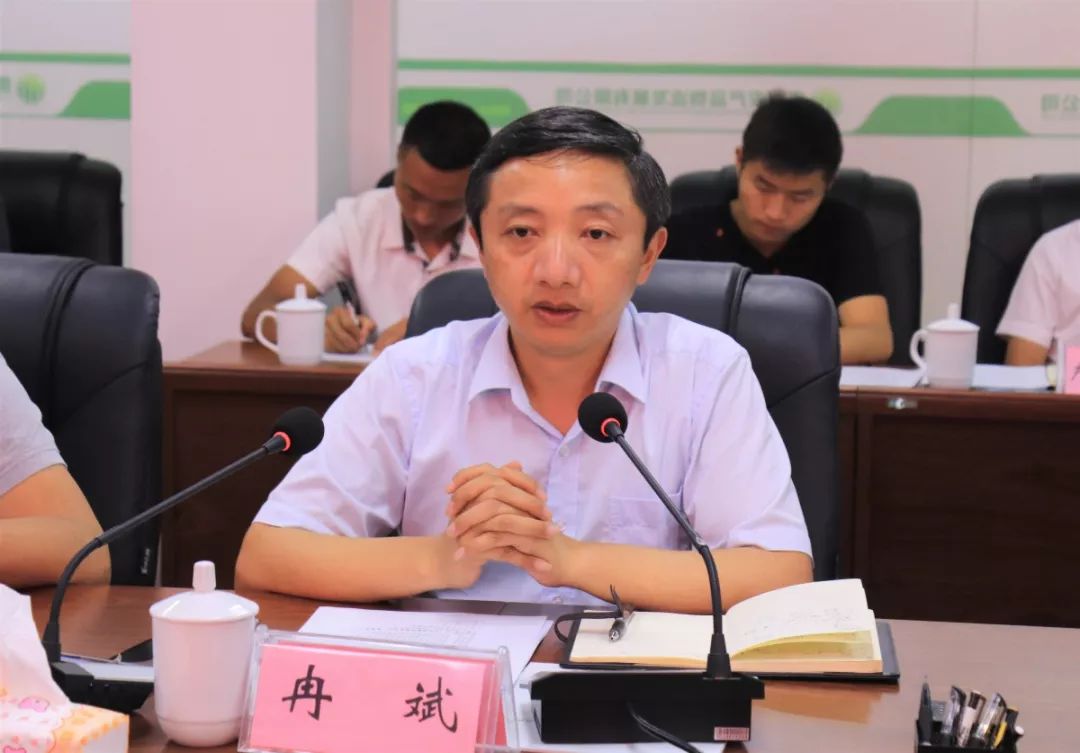 毕节市委常委,威宁自治县委书记肖发君率队到贵阳农投集团考察蔬菜