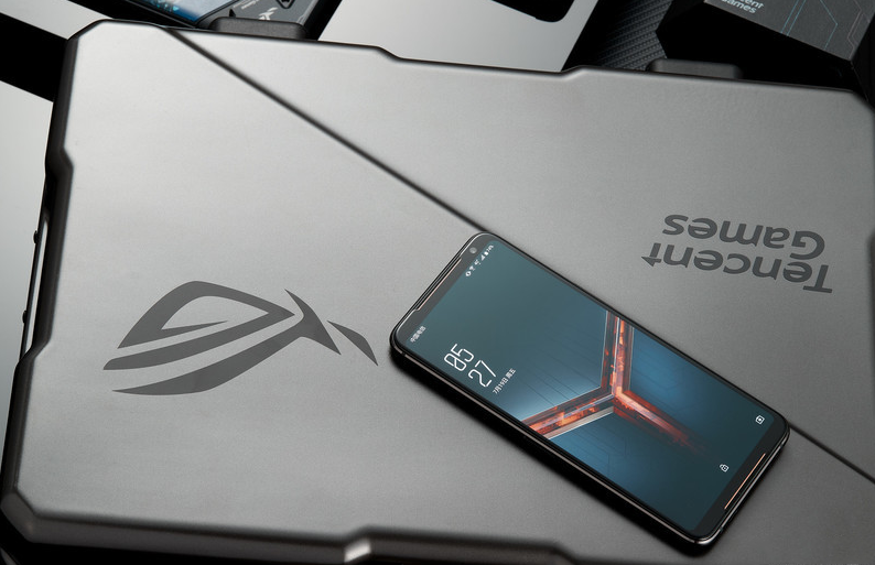 从屏幕翻车再到刷好评,华硕rog2游戏手机如何从真香机"变臭"?__凤凰网