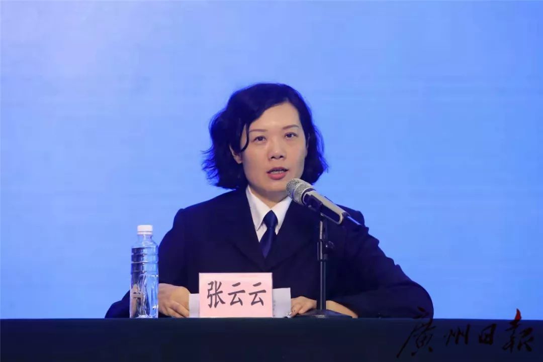 广州市司法局规范性文件审查处副处长张云云介绍,过去群众遗失《户口