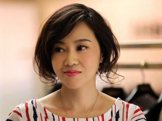 闫妮可以说是中国"逆生长"的代表,看她以前的照片,还是觉得难以想象