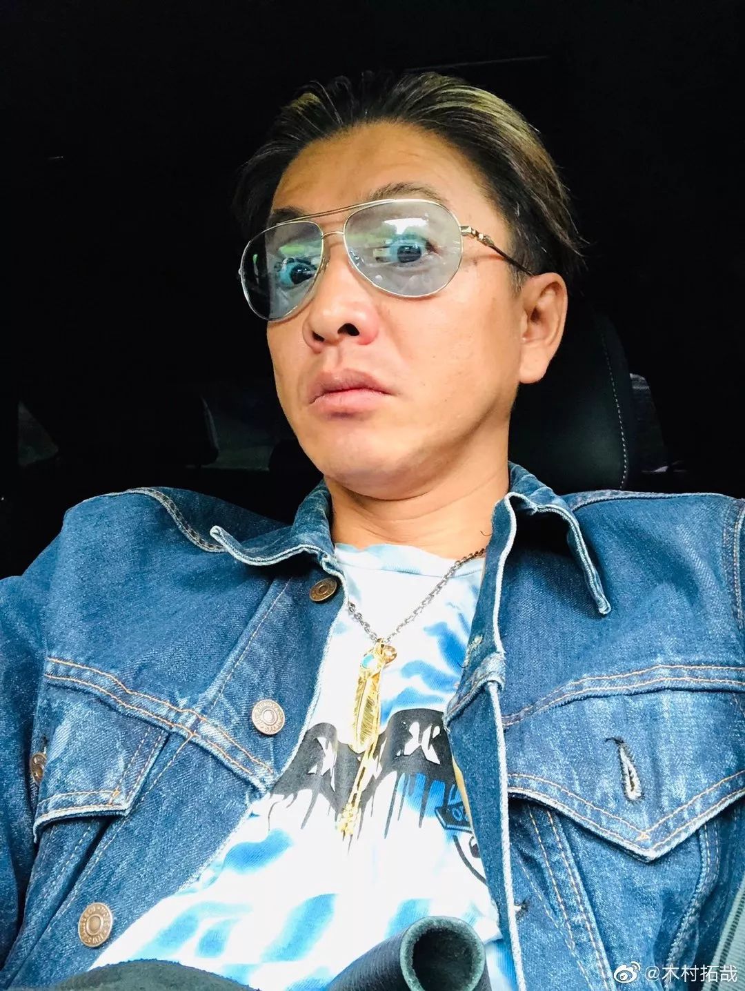 在木村拓哉的日常照,他戴了几条goros?