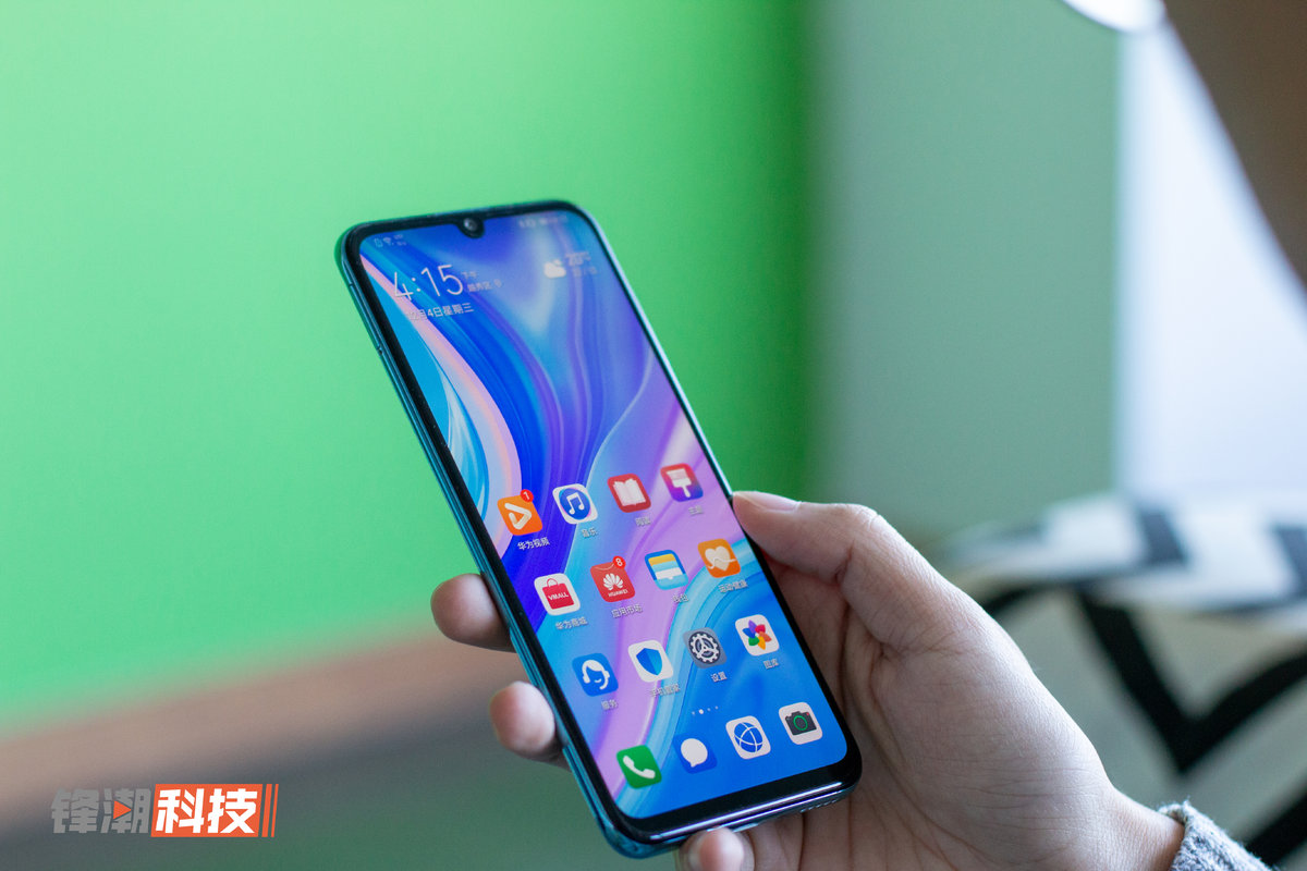 华为畅享10s图赏兼顾小巧轻便与超长续航的千元精品