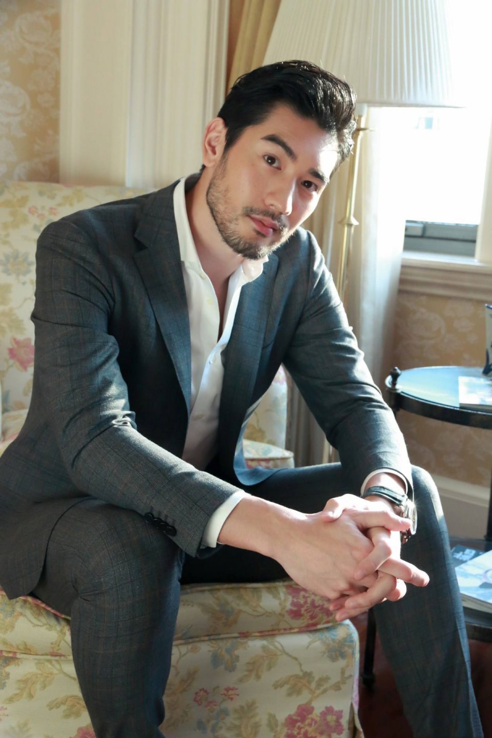 突发知名演员高以翔节目录制中途猝死工作人员朋友圈让人泪目