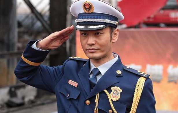 《烈火英雄》3天4亿,莫名心疼邓超