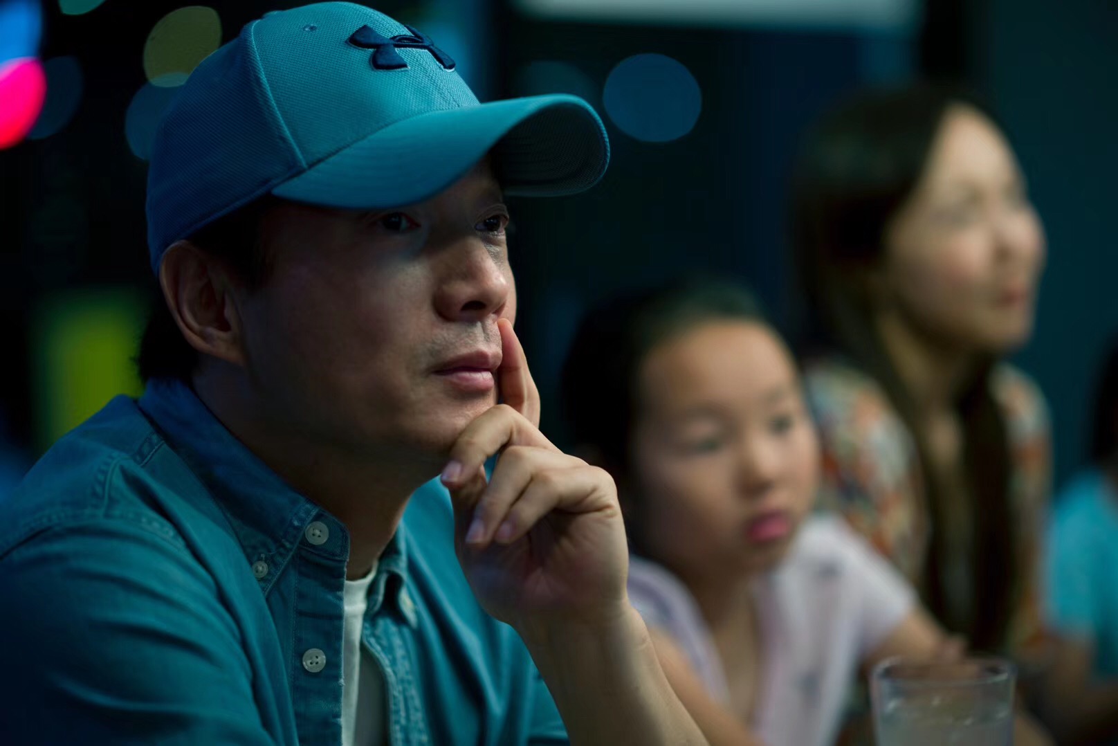 李易祥执导《我们的四十年》即将上映:从"影帝"到导演的华丽转型