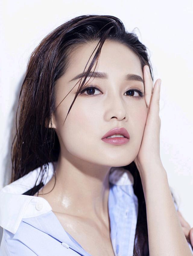 开心麻花全新打造《温暖的抱抱》笑星沈腾做配角,美女李沁成女主