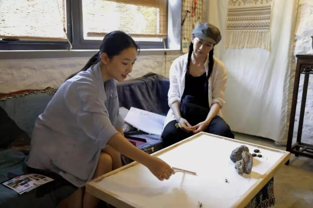 吴倩倾情主演,国内首部治愈系纪实剧《岁食记》今日开机