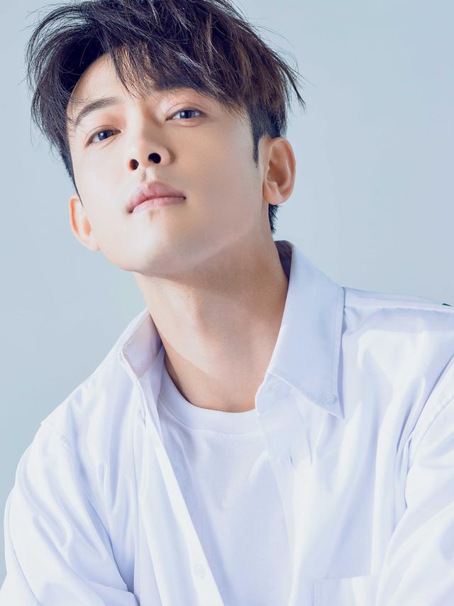 烈火军校热播马昂全新写真展露无公害感