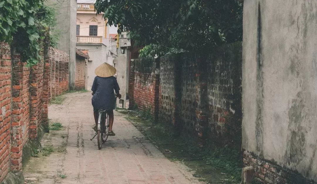 一晃就老了,好尷尬,好辛苦,好無奈