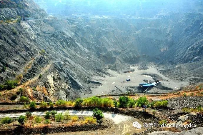 11月2日(周六)密云巨各庄矿山公园矿坑探秘__凤凰网