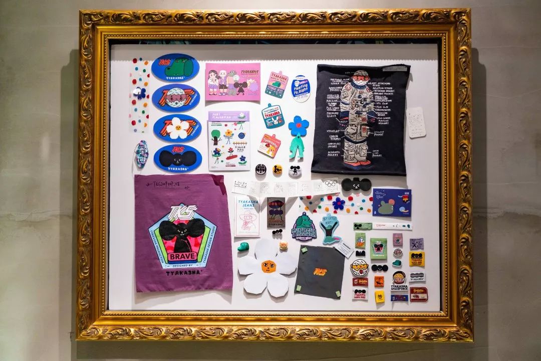 让人不禁感叹 虽然错过了沙滩海浪,绿意盎然的 科罗娜联名展 但本期的