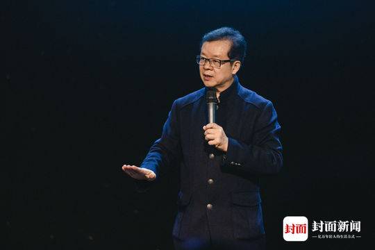 著名舞蹈理论家冯双白成都开讲:舞蹈艺术是人类保留的基因密码__凤凰网