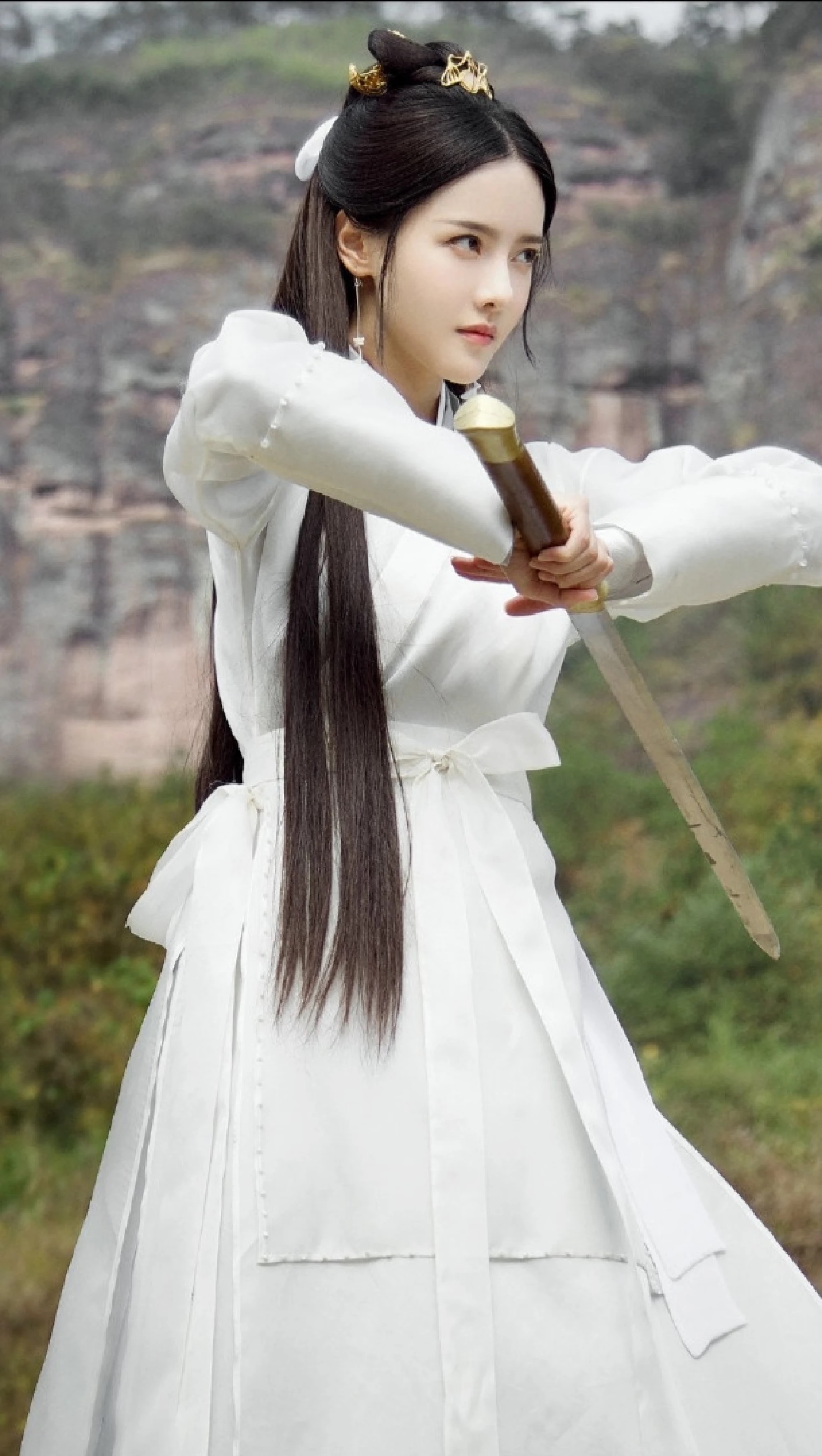 宸汐缘女主角虽然长相比较寡淡可这个女配清新脱俗让人很惊艳