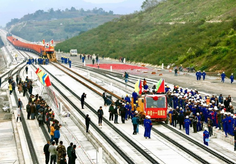 全球首条山区高铁将通车:耗780亿连接川贵,沿线都是世界级美景