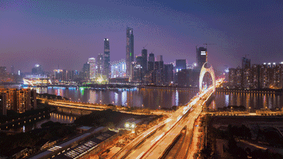 夜晚楼灯四起,人声逐渐沸腾而那些掩藏在灯火阑珊之下的音乐餐吧在