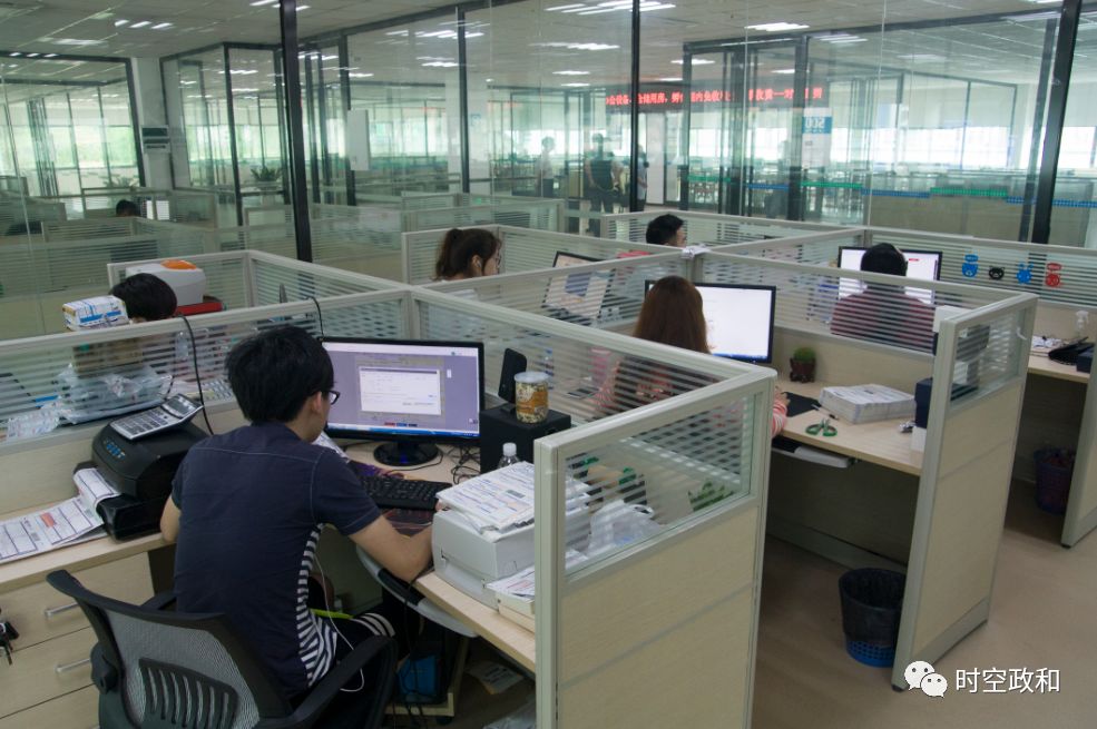 网店"搬进"深山,网购成新宠儿