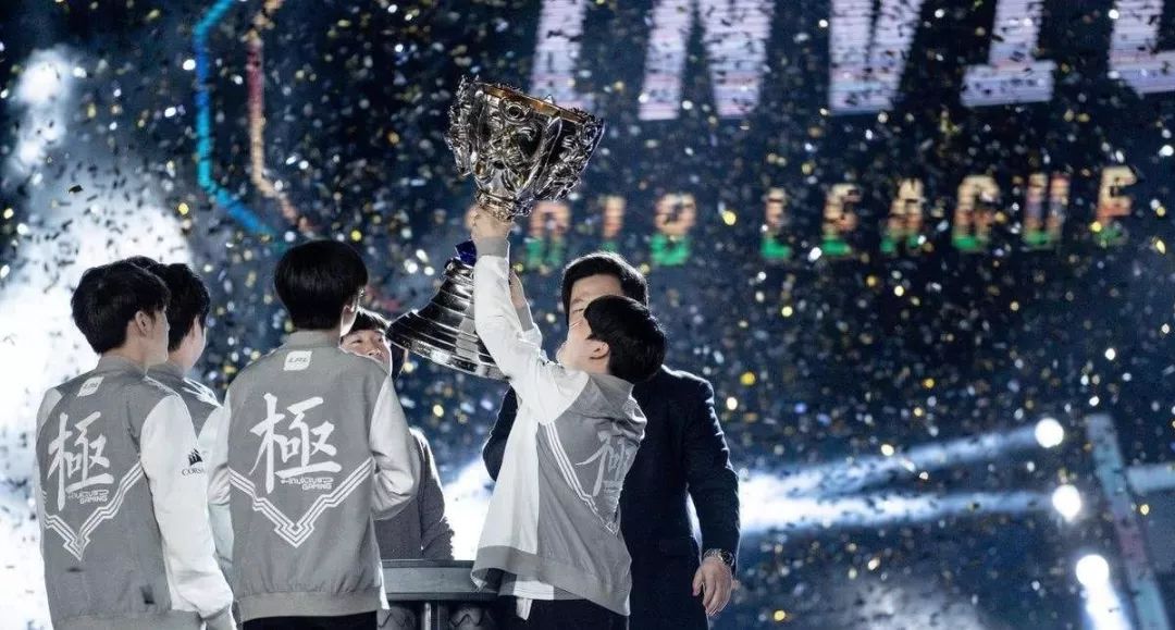 ▼ 2018年的ig夺冠对z世代的影响不亚于当年的中国女排