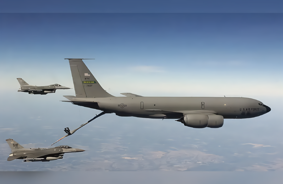 「武器库」美军kc-135:世界上生产,服役数量最多的空中加油机