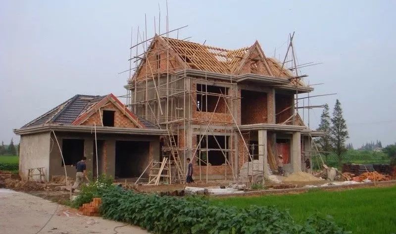 在农村建房的一定注意了关于农村宅基地的相关法律问题总汇家在农村的