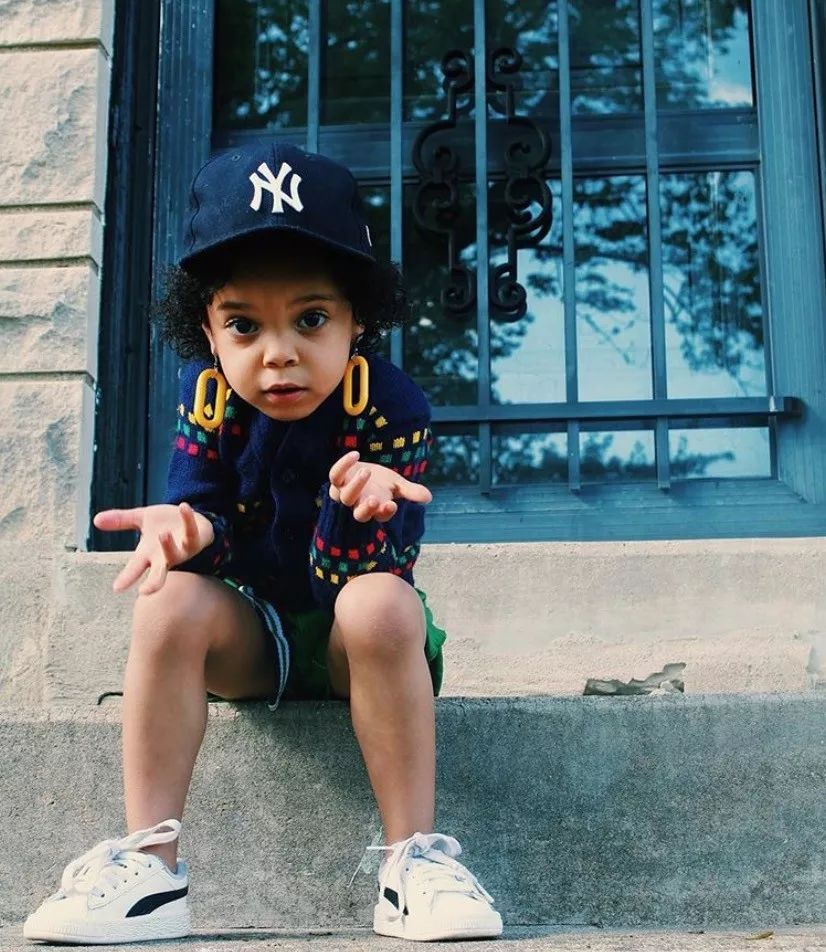 年仅4岁的女rapper,小奶音说唱了解一下