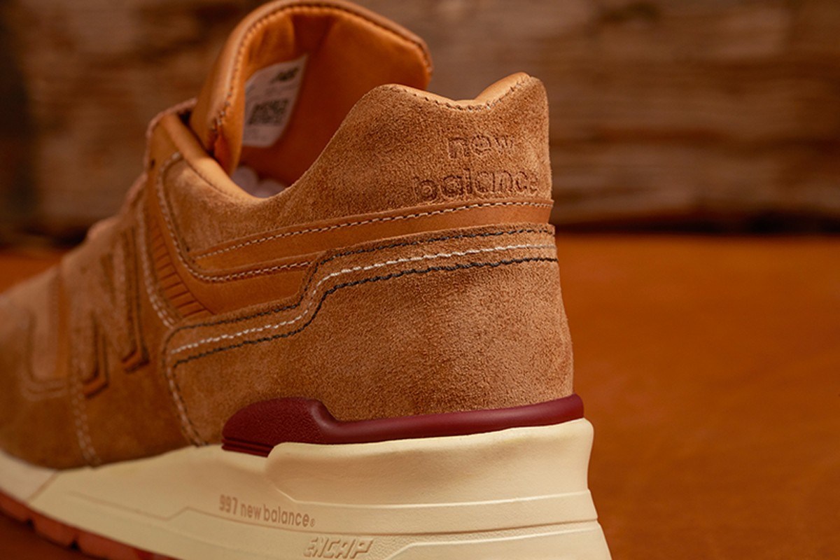 new balance 997 x red wing合作出现,这款很适合秋冬吧