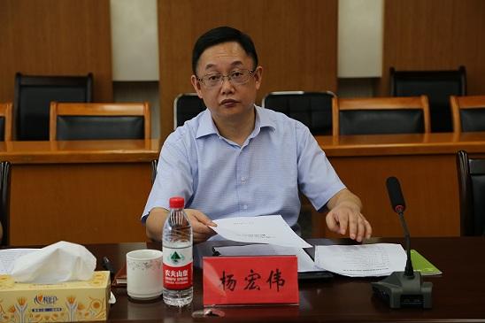 陪打球者获重用陪赌老板获项目球书记调离后70处级被查