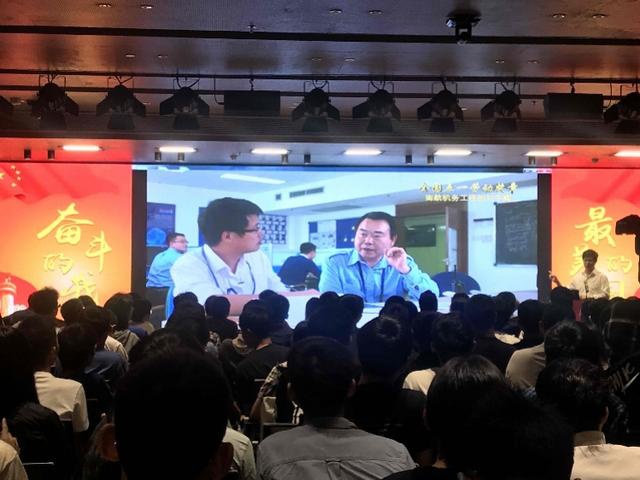 听何镜堂院士分享建筑人生……新时代先进人物在华工宣讲奋斗故事__凤凰网