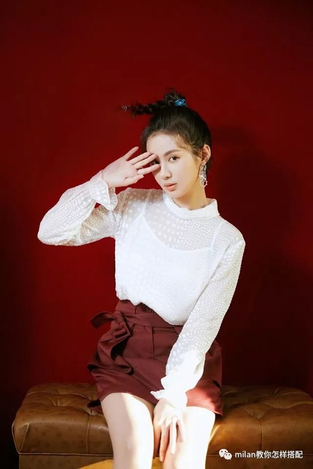 夏至未至中她是女神颜末穿透视衫短裙扎马尾辫俏皮又甜美