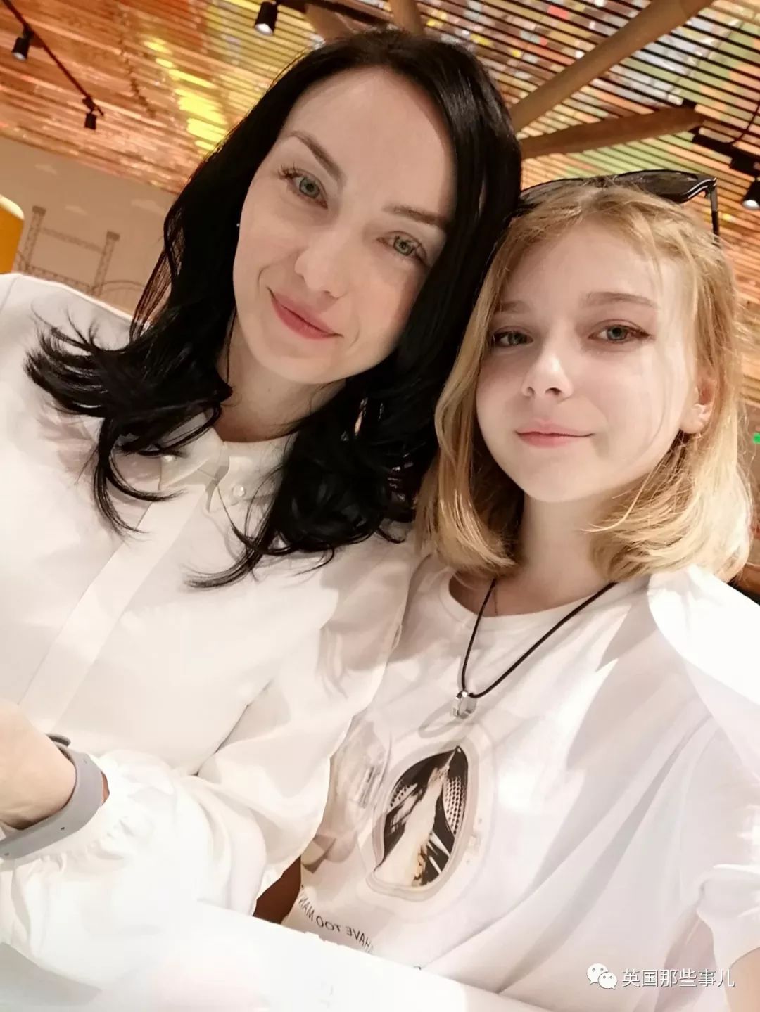 战斗民族妹子晒出自己43岁的靓妈,结果炸出了一大堆逆龄辣妈