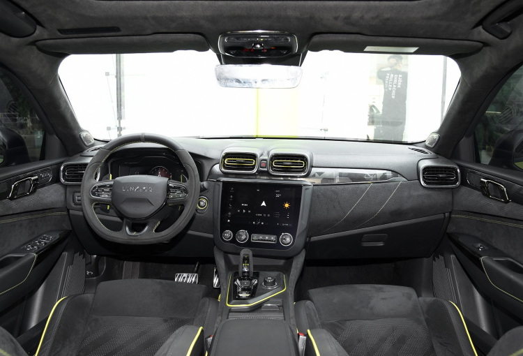 领克03内饰总能凸显一些豪华气质,甚至比起bba也毫不逊色,它把北欧