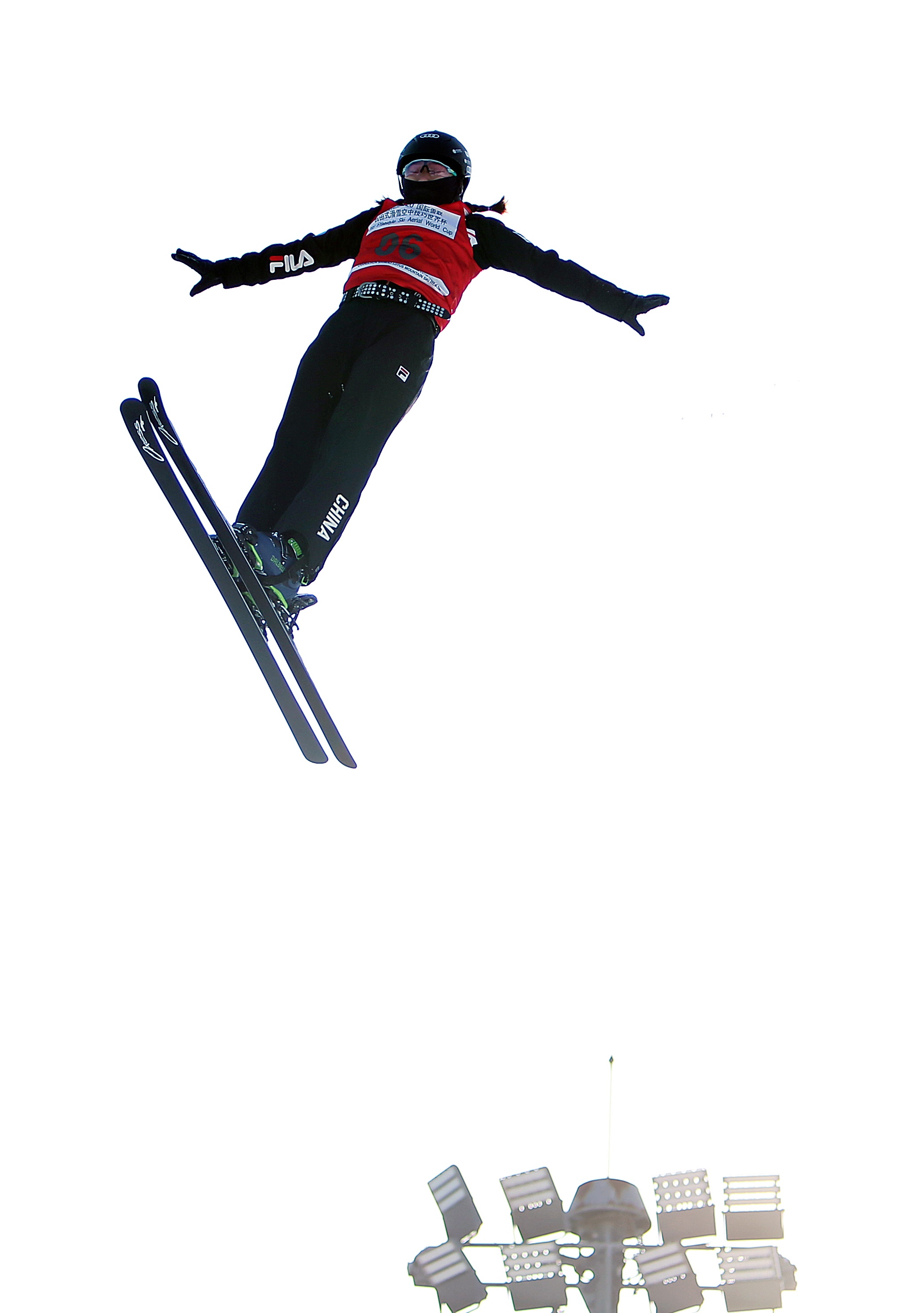 自由式滑雪空中技巧世界杯首站女子组预赛赛况