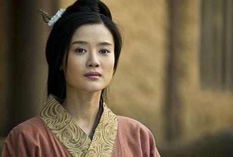 刘邦晚年宠信戚夫人,爱屋及乌,也比较偏爱戚夫人生的儿子赵王如意,一