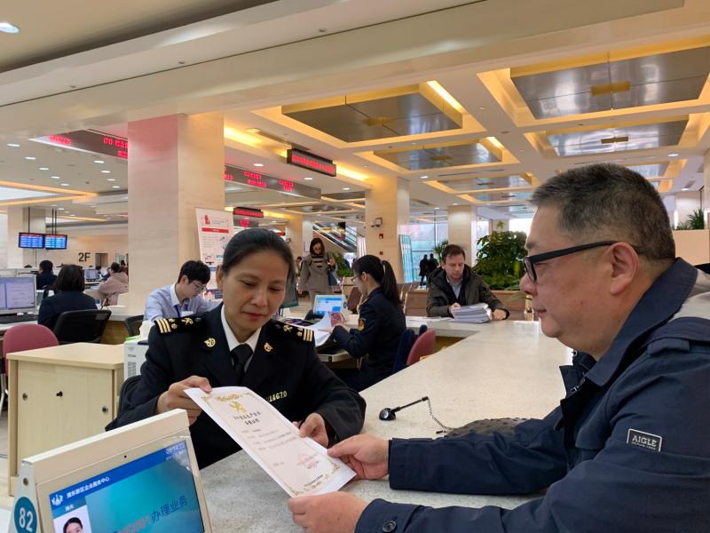 海关又放权了出口食品企业15分钟拿到备案证明以前审批要等20天