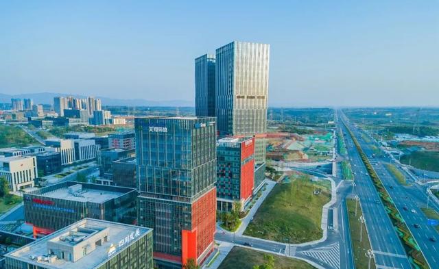 五年时间天府新区已将未来之城的大门缓缓叩开