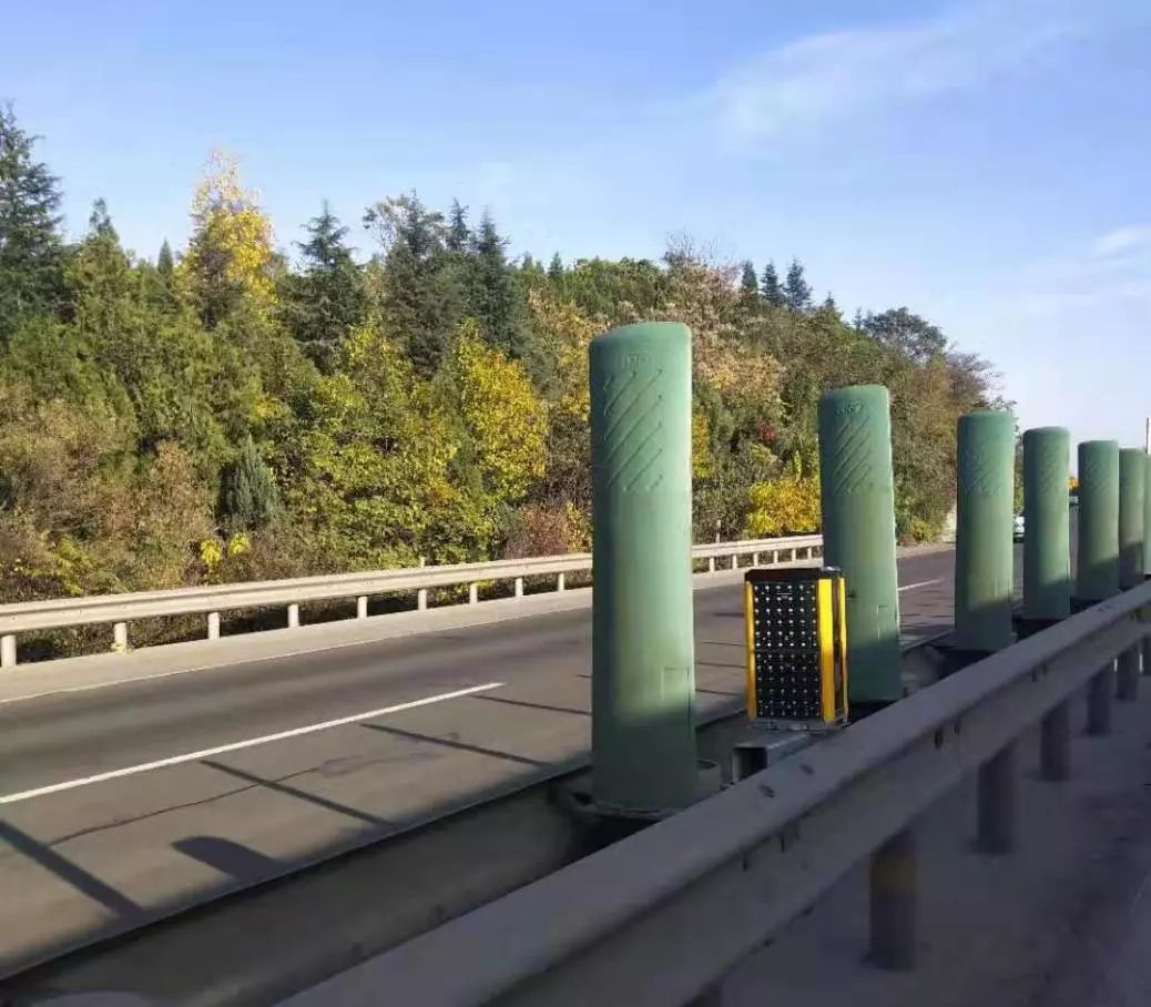 近日,晋城高速公路分公司特地在晋阳高速团雾易发区k25 000—k28 000