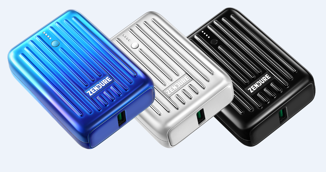 比信用卡还小,supermini大容量移动电源让人心动