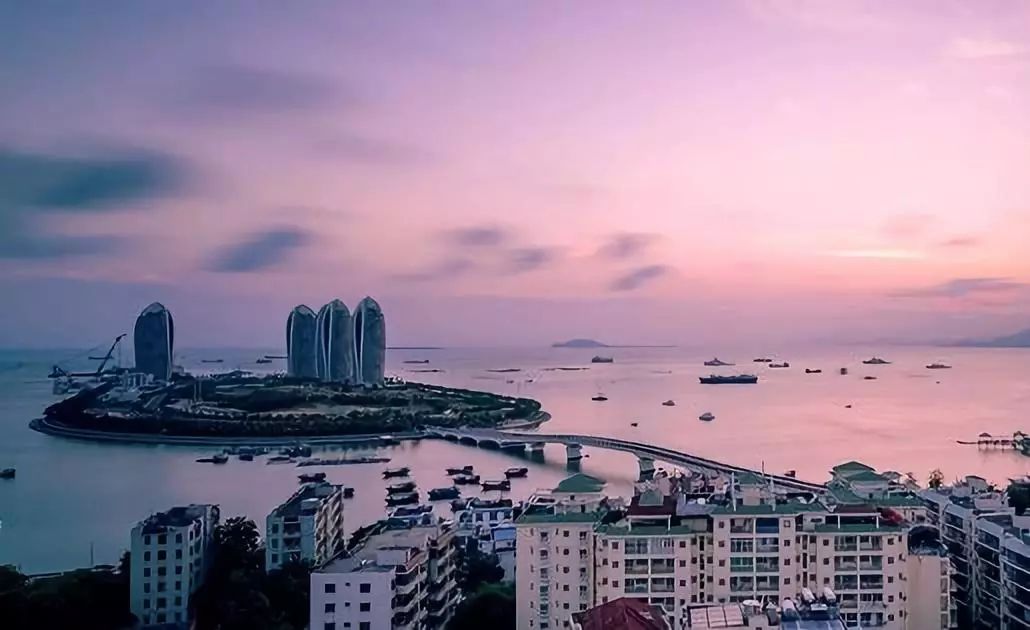 原报道 | 凤凰岛"沉没"