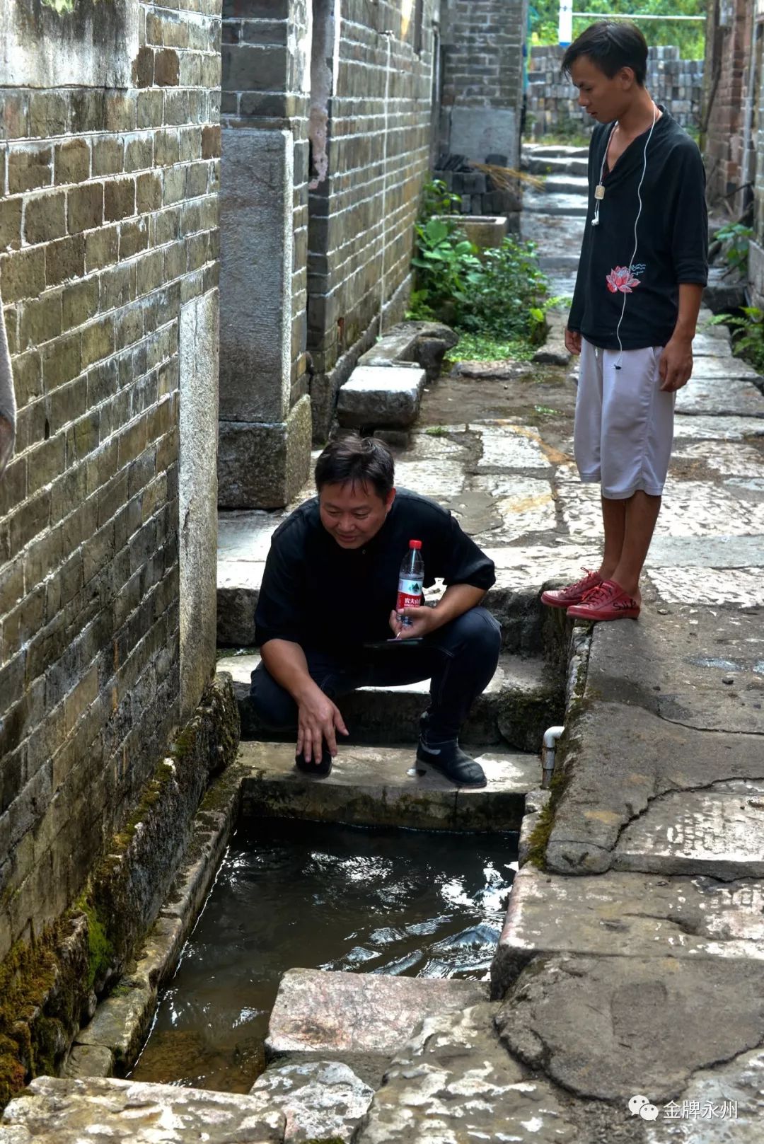 永州市新田县金盆圩乡河山岩村:水在村中流,村在水上浮
