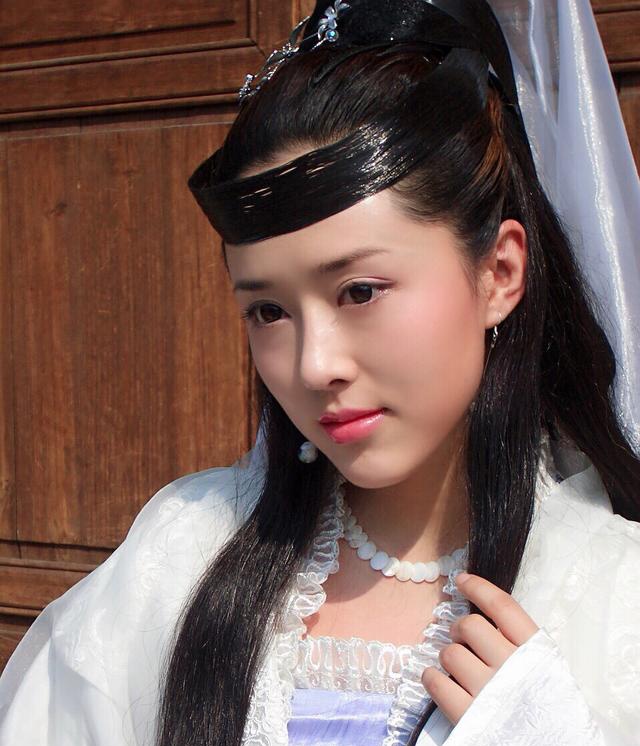 最美的安排即将收官最美嫦娥颜丹晨送中秋祝福