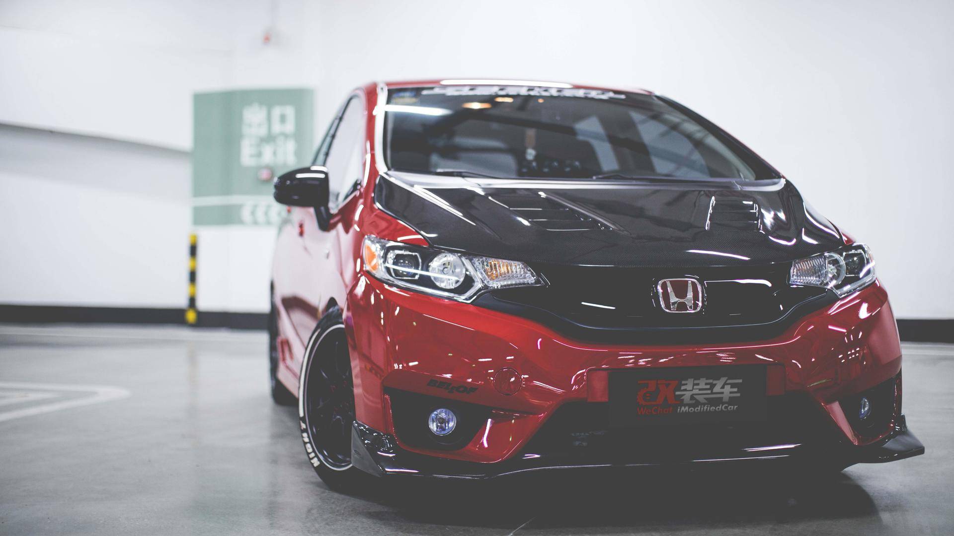 新车也能兑现情怀骚红飞度gk5竞技性能改装