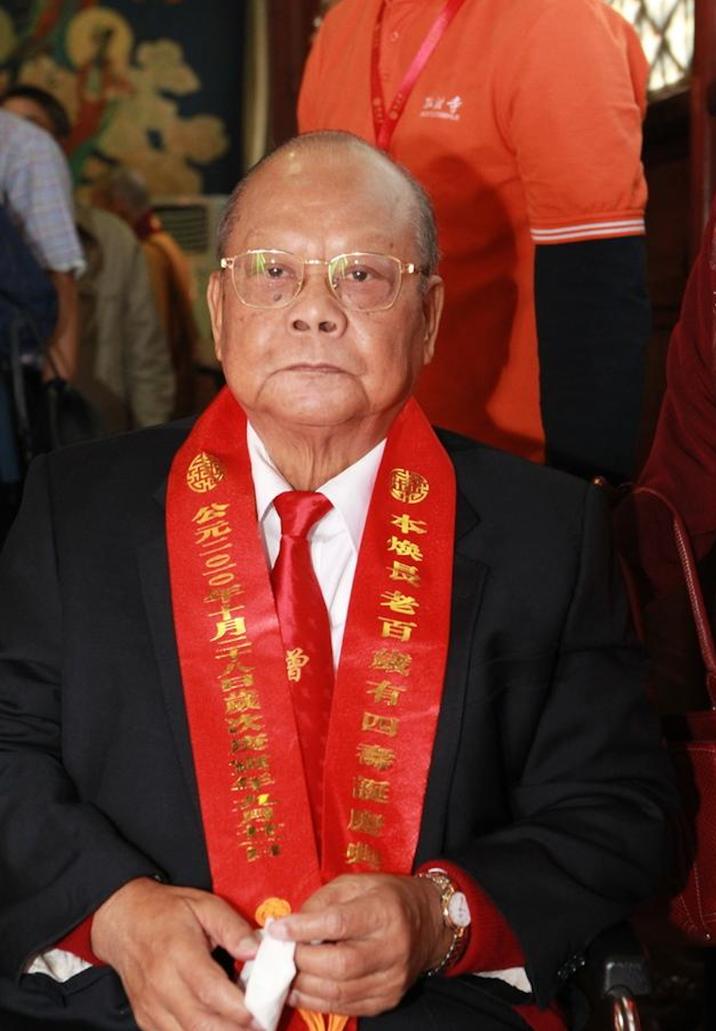 85岁金利来创办人曾宪梓离世留25亿资产幼子娶黎瑞恩曾备受瞩目