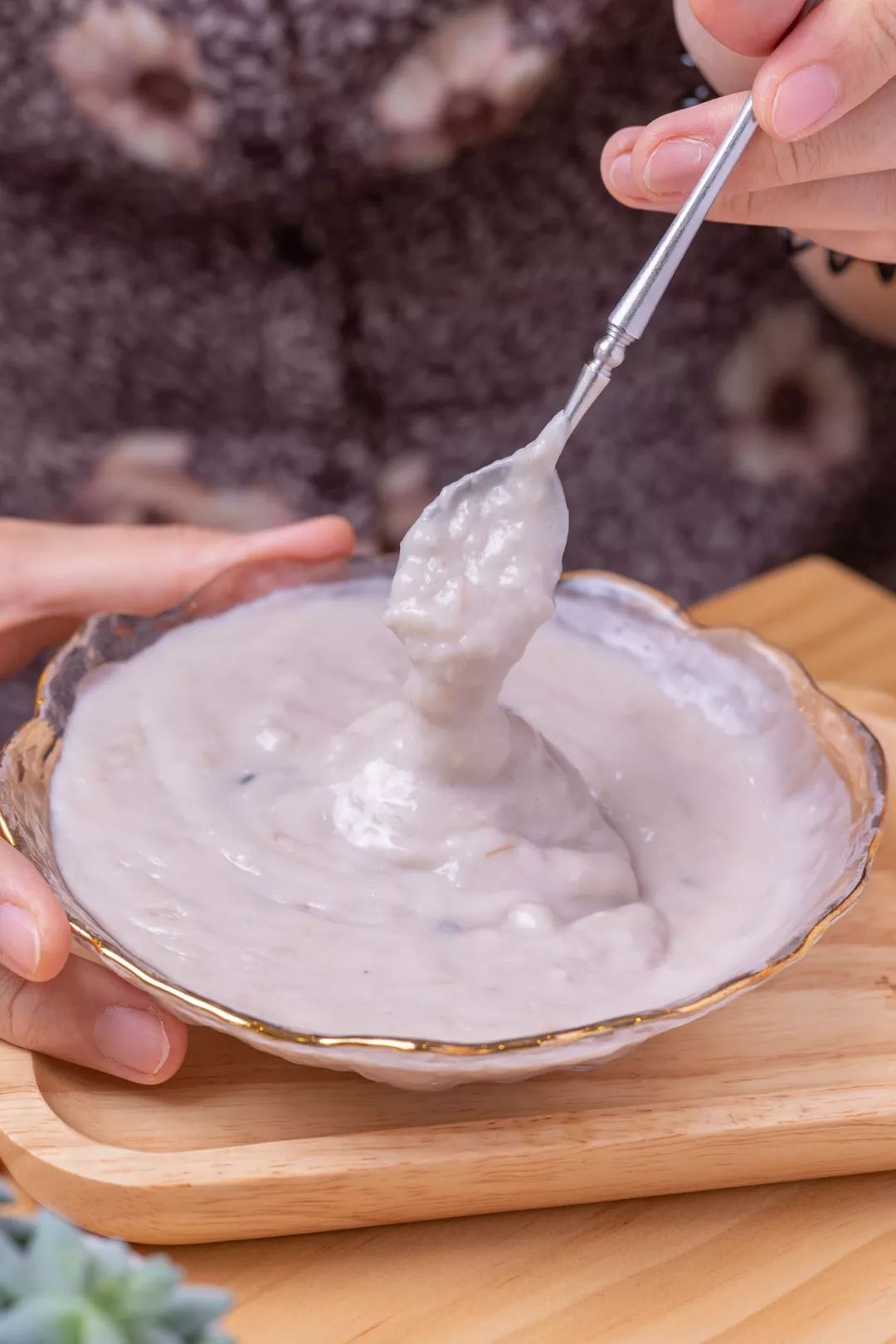 又一家被催着开到三里屯的「排队神店」,会说闽南话就打折?