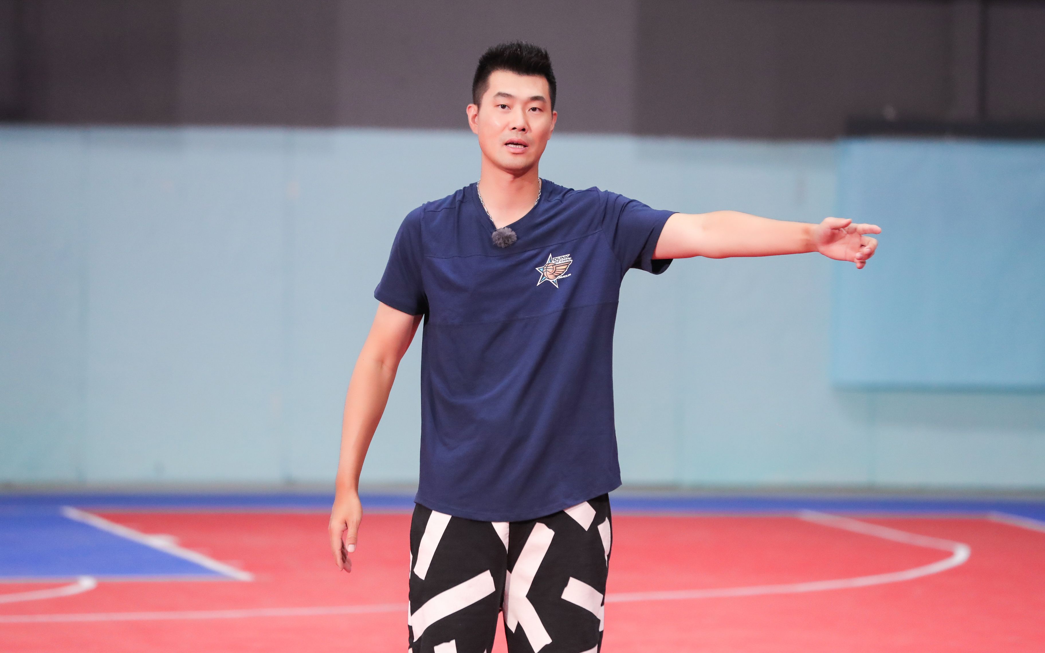 专访王仕鹏不想靠男篮上热搜只想踏实做点事情