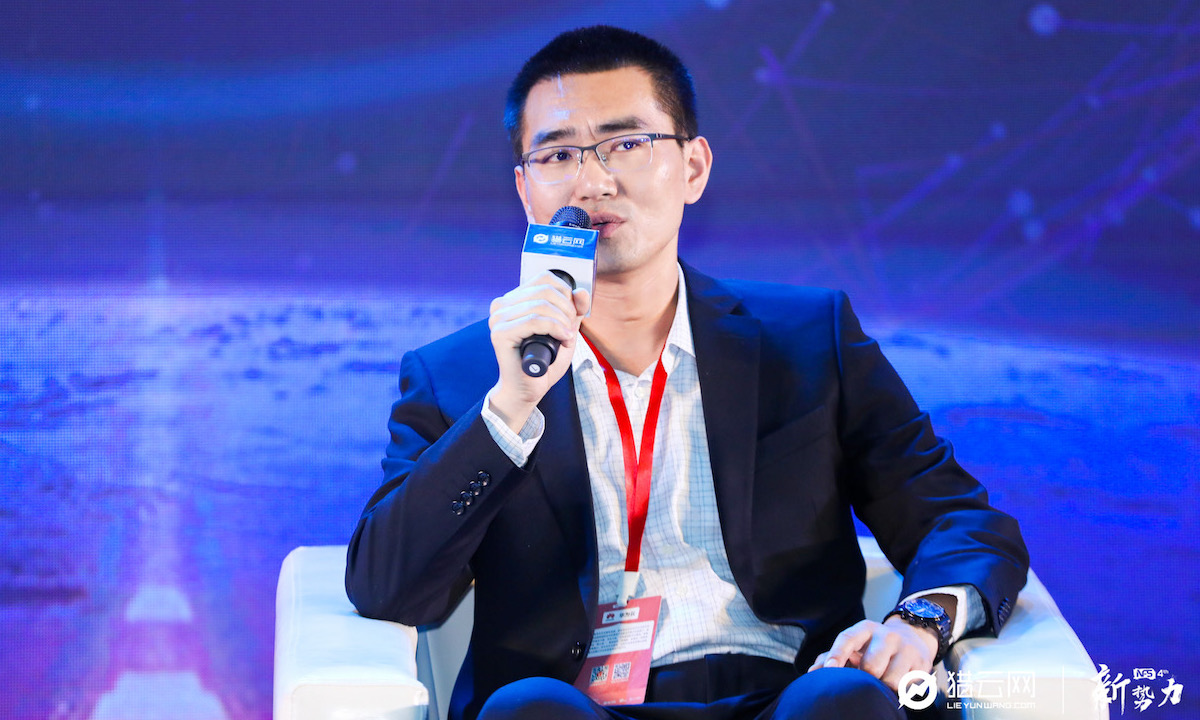 高仙机器人研发总监霍峰5g加持一横一纵加速产业演进