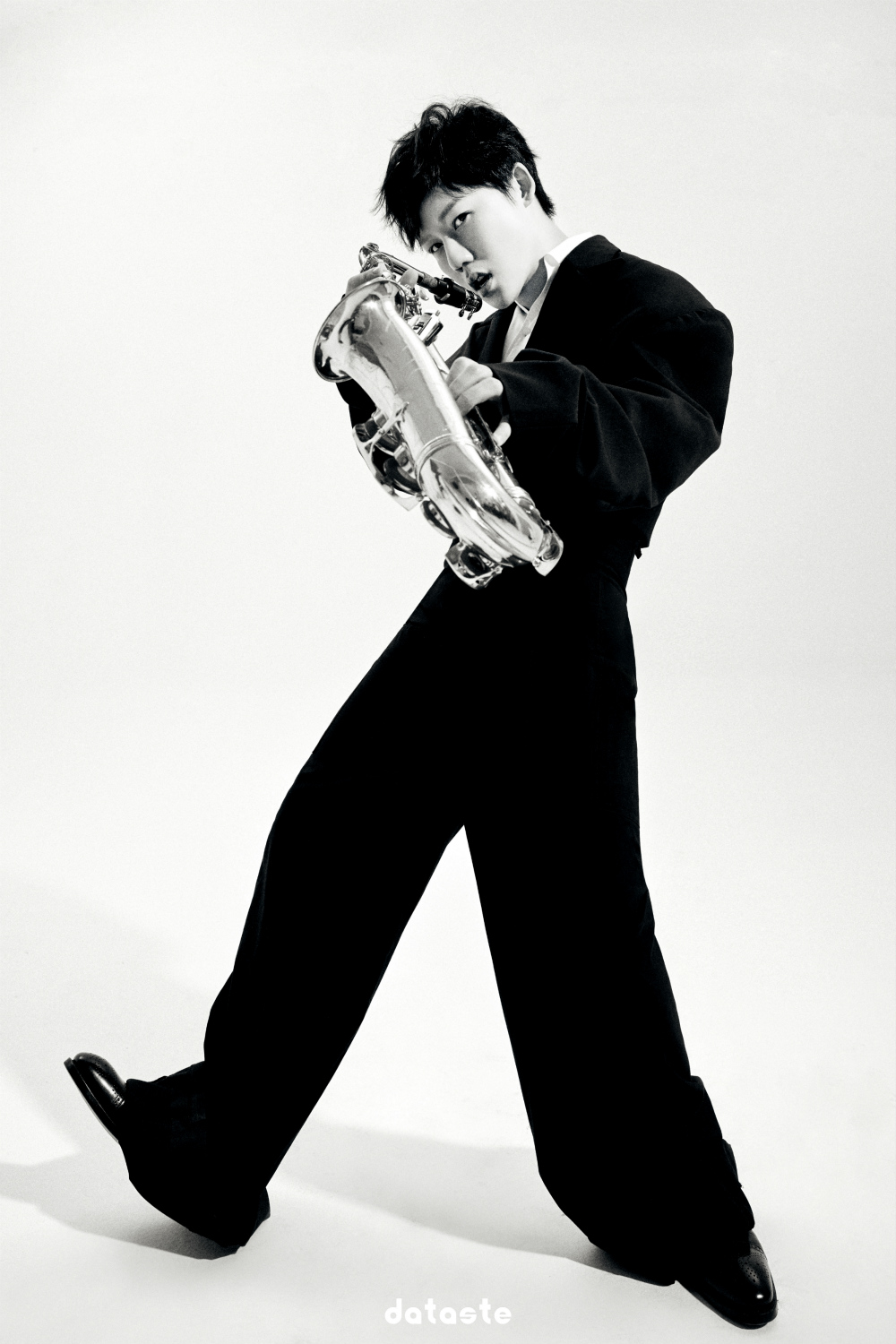 六边形漆皮贝雷帽表现力满分__凤凰网