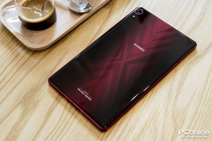 高能预警科技与时尚双开花的华为平板m6高能版