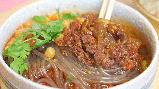 日销1000份酸辣粉开在高端mall