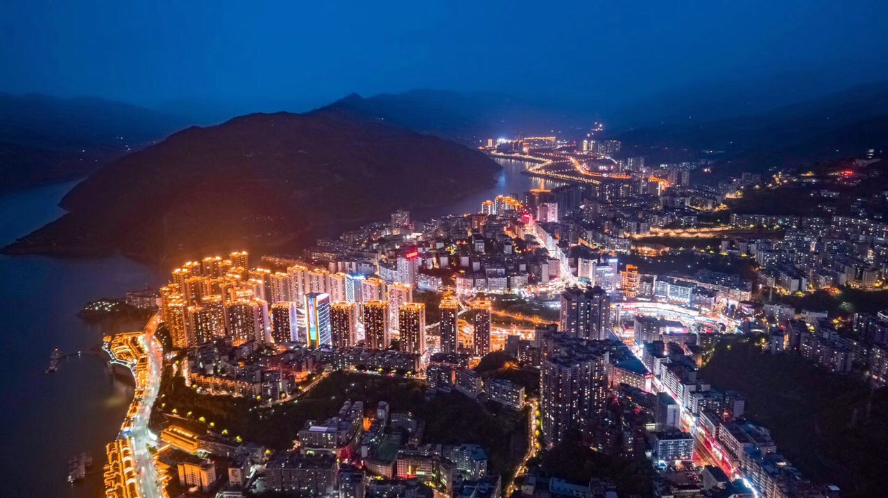 当代实力诗人李茂斌新作《故乡赋》