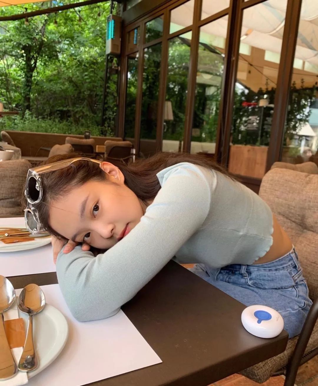 讲真的跟着jennie学拍照你的朋友圈会美翻